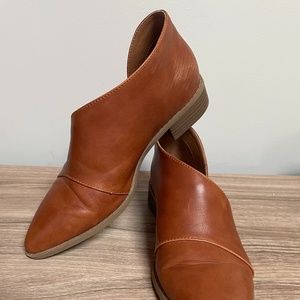 Universal Thread Women's Wenda Cut Out Bootie